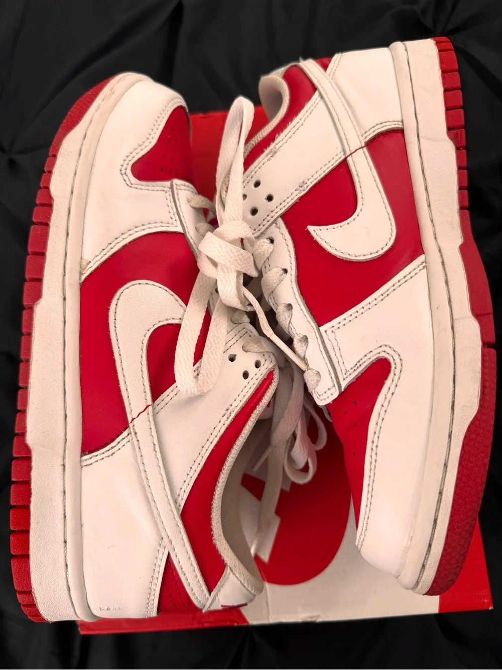 Nike Low-Top Sneakers in Red and White